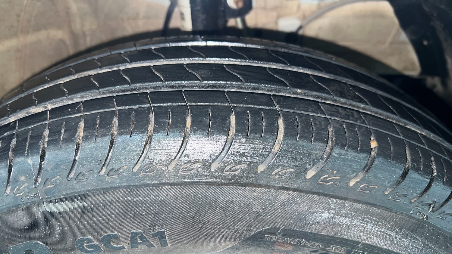 Used 2026 Maruti Suzuki Swift LXi Petrol Manual tyres RIGHT FRONT TYRE TREAD VIEW