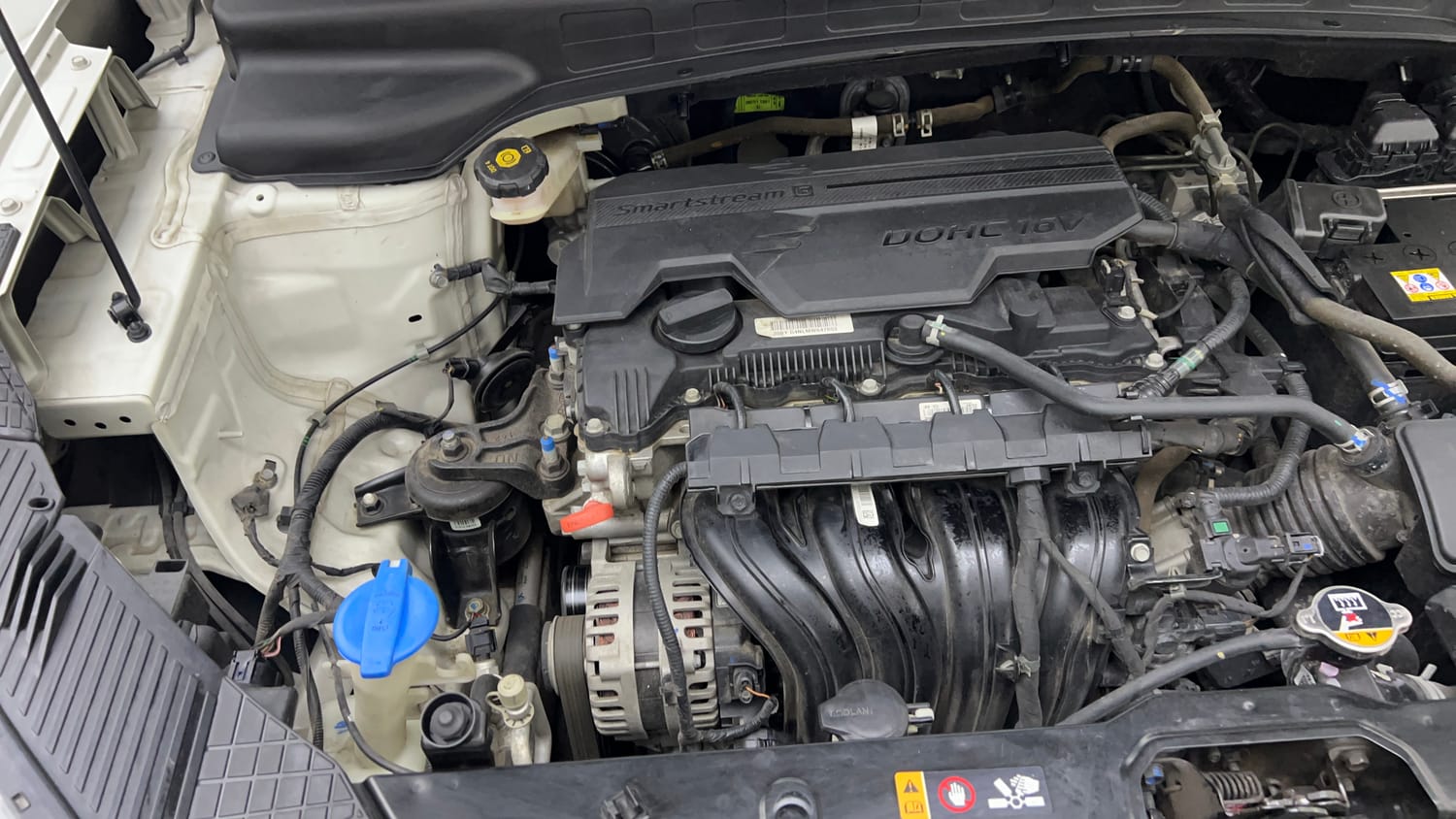 Used 2021 Hyundai Alcazar Signature (O) 6 STR 2.0 Petrol AT Petrol Automatic engine ENGINE RIGHT SIDE VIEW