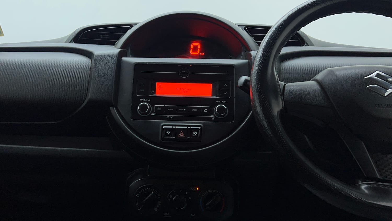 Used 2020 Maruti Suzuki S-Presso VXi Petrol Manual interior MUSIC SYSTEM & AC CONTROL VIEW
