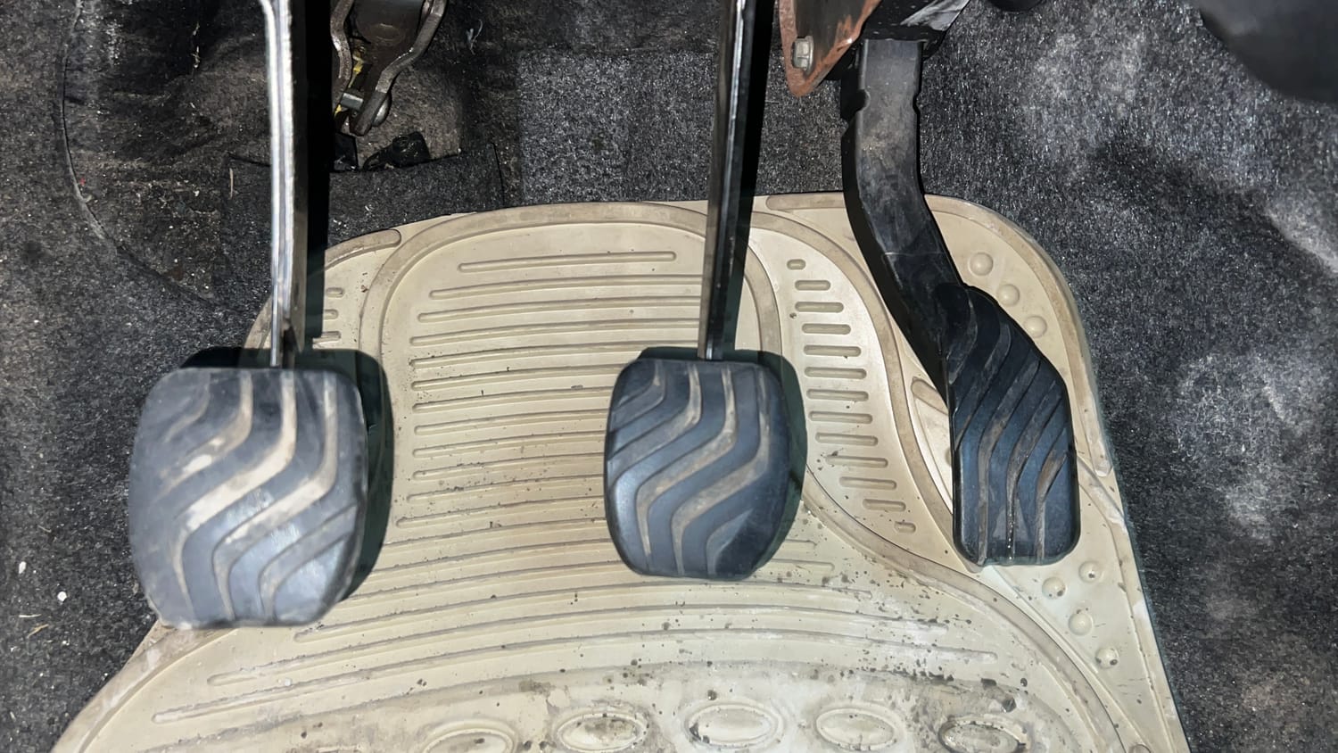 Used 2018 Renault Kwid RXE Petrol Manual interior PEDALS VIEW