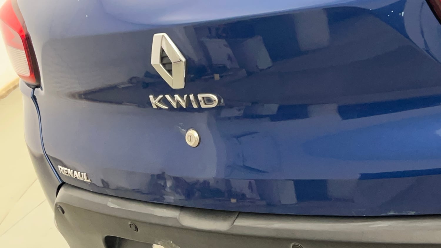Used 2017 Renault Kwid CLIMBER 1.0 Petrol Manual dents MINOR DENT
