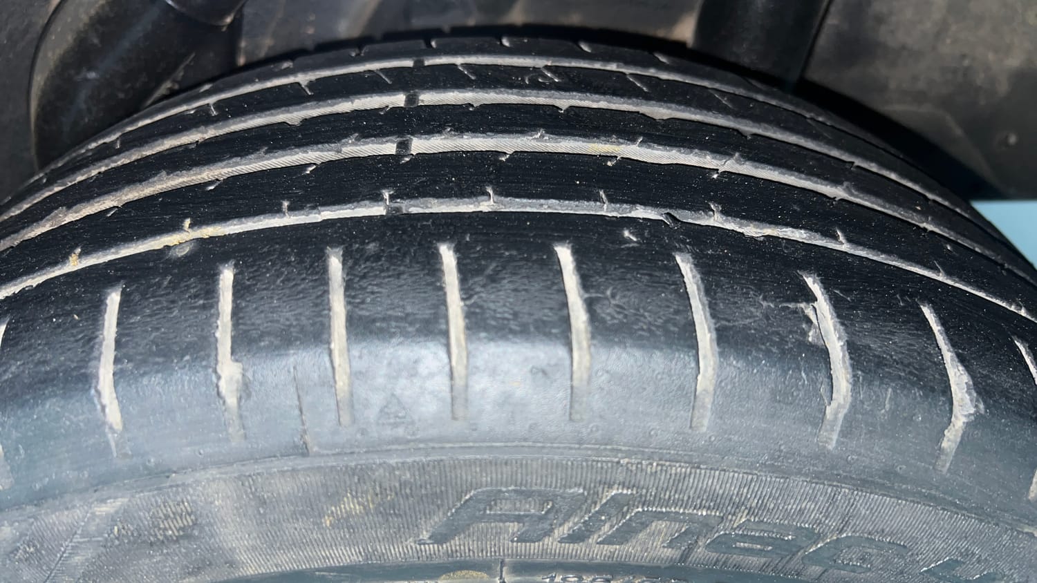 Used 2019 Hyundai Verna SX (O) 1.6 VTVT AT Petrol Automatic tyres LEFT REAR TYRE TREAD VIEW