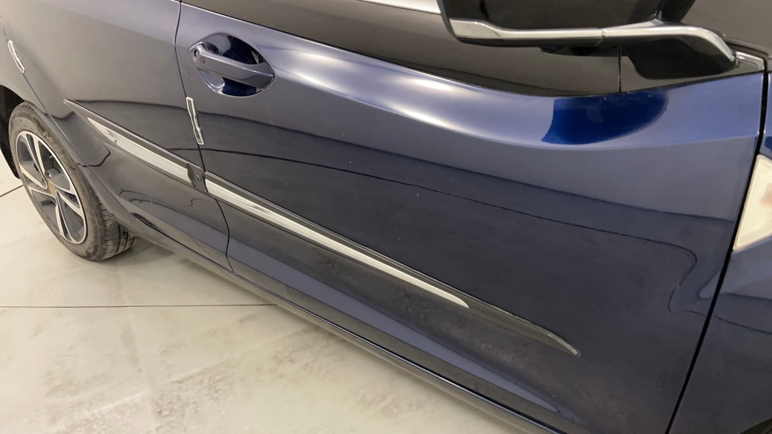 Used 2023 Tata Altroz XZ Plus (O) (S) iCNG Cng Manual dents MINOR DENT