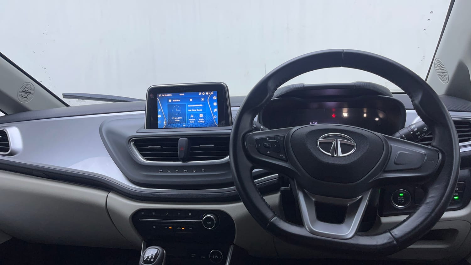 Used 2024 Tata Altroz XZ Plus (S) iCNG Cng Manual interior DASHBOARD VIEW