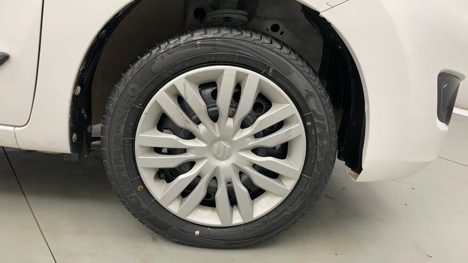 Used 2018 Maruti Suzuki Wagon R 1.0 VXI AMT Petrol Automatic tyres RIGHT FRONT TYRE RIM VIEW