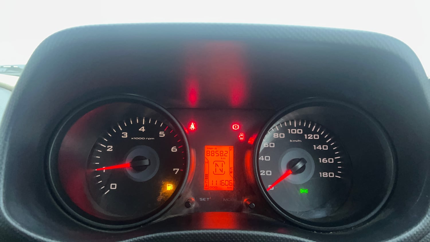 Used 2016 Mahindra TUV300 T4 Plus Diesel Manual interior CLUSTERMETER VIEW