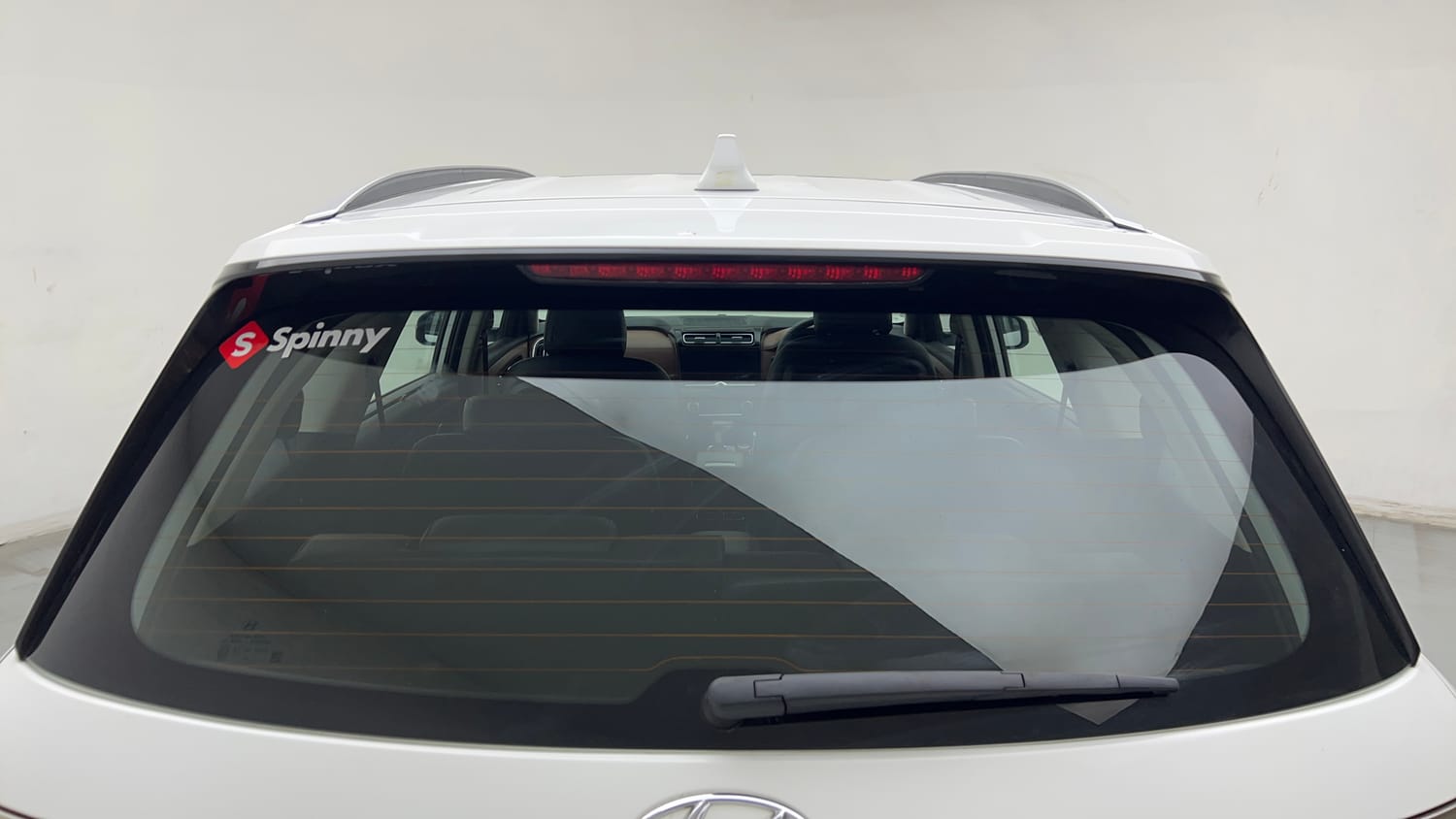 Used 2021 Hyundai Alcazar Signature (O) 6 STR 2.0 Petrol AT Petrol Automatic exterior BACK WINDSHIELD VIEW
