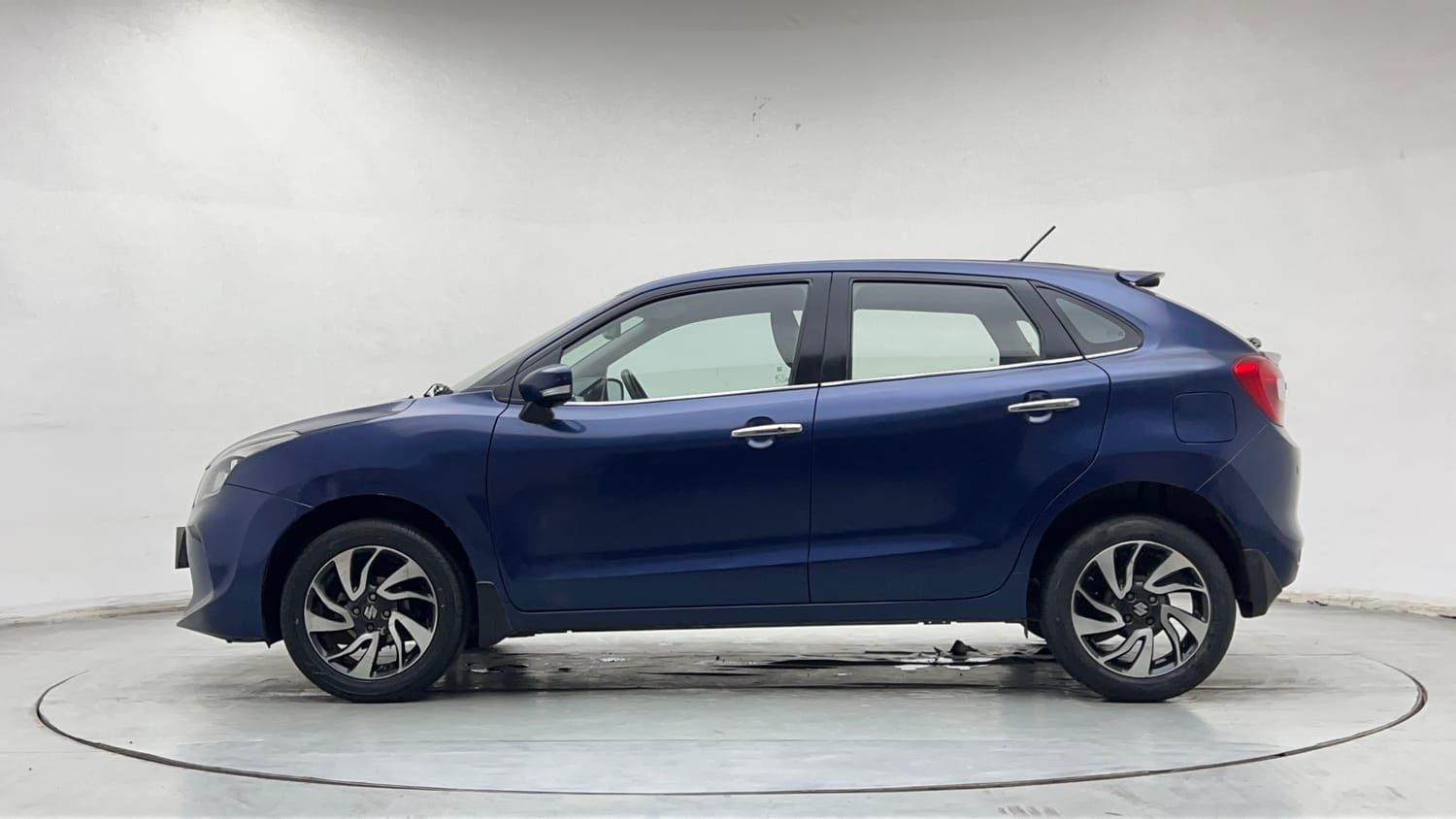 Used 2019 Maruti Suzuki Baleno Zeta Petrol Manual exterior LEFT SIDE VIEW