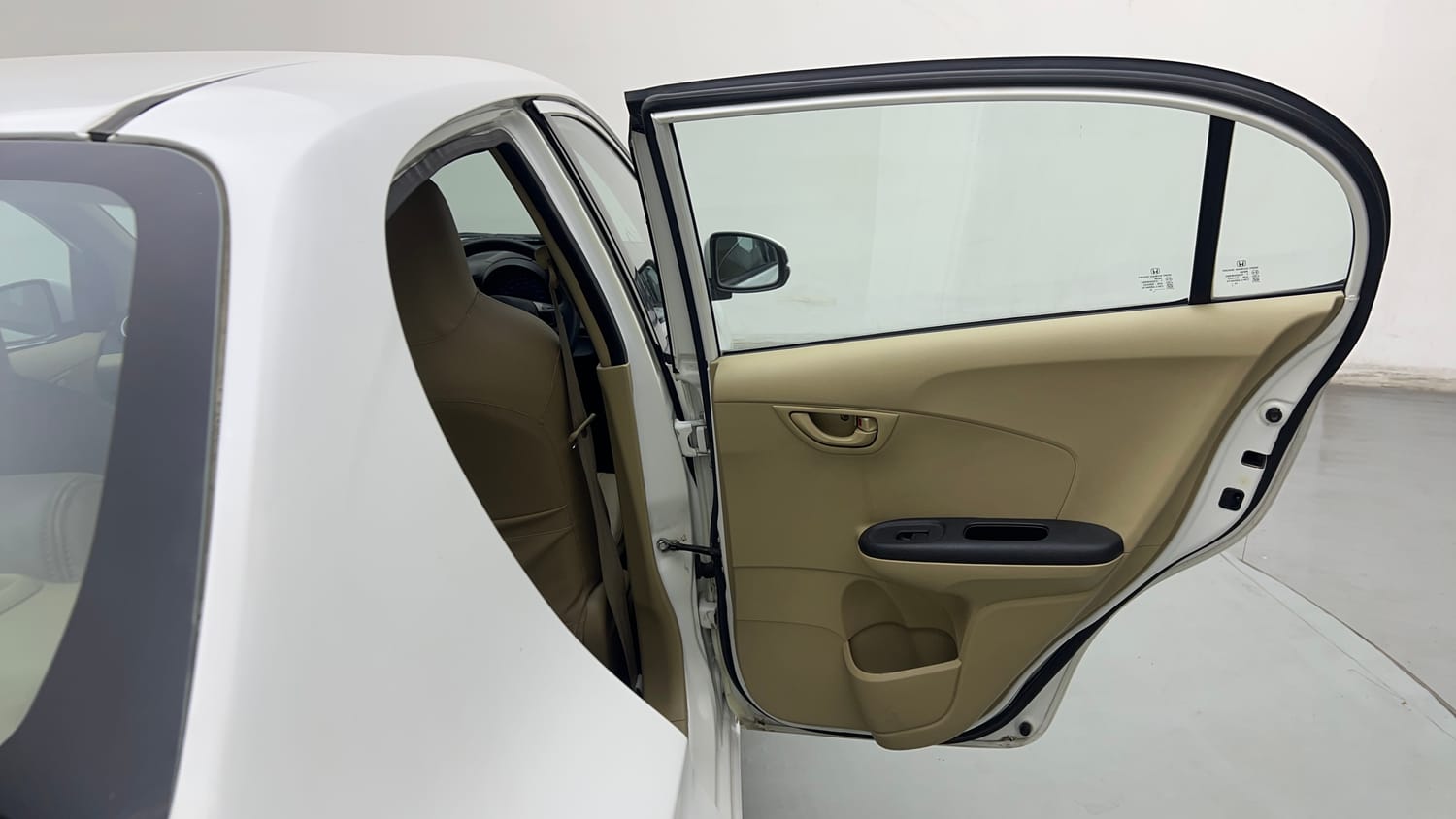 Used 2015 Honda Amaze 1.2 S i-VTEC Petrol Manual interior RIGHT REAR DOOR OPEN VIEW