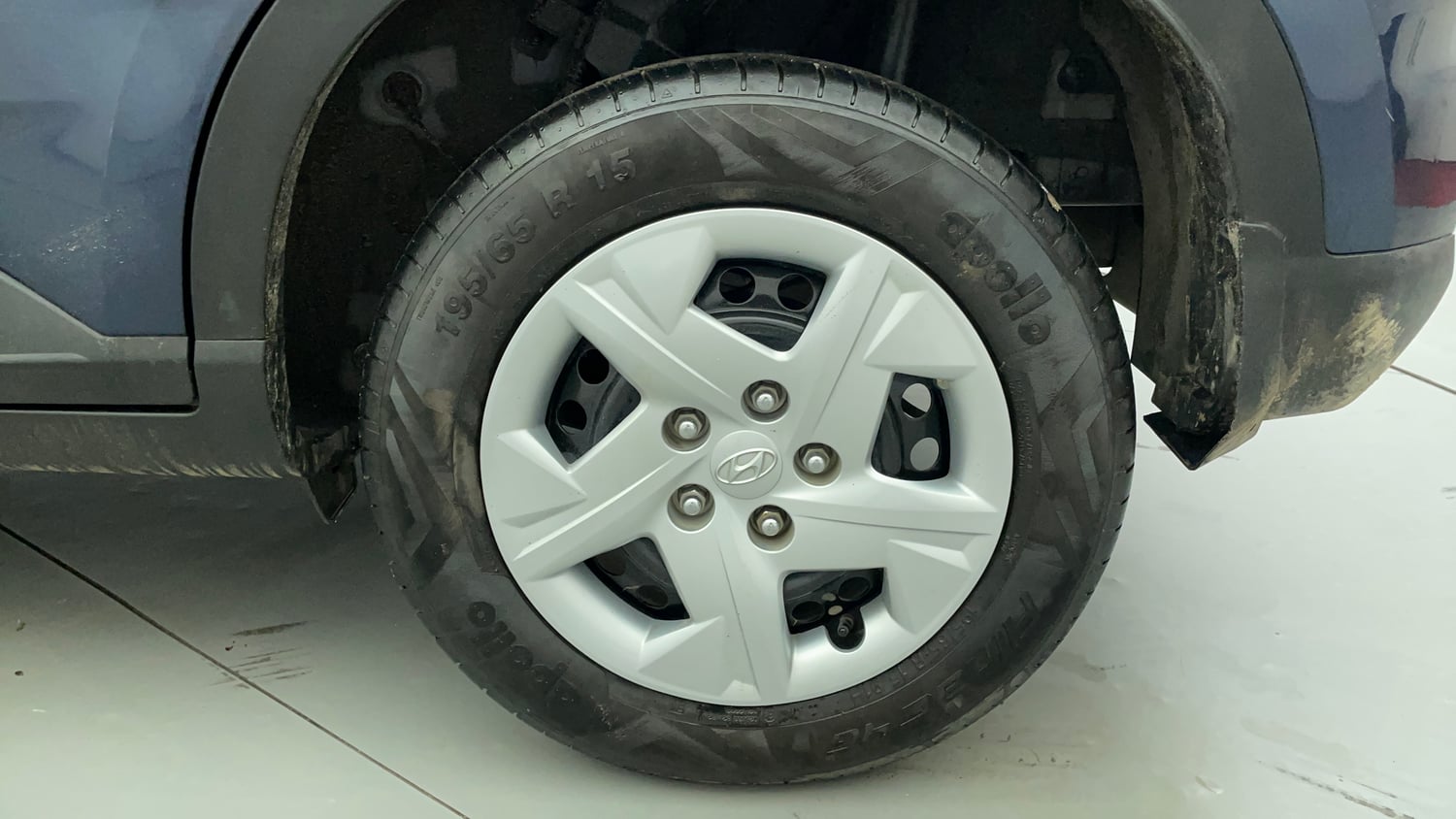 Used 2021 Hyundai Venue S Plus 1.2 Petrol Petrol Manual tyres LEFT REAR TYRE RIM VIEW