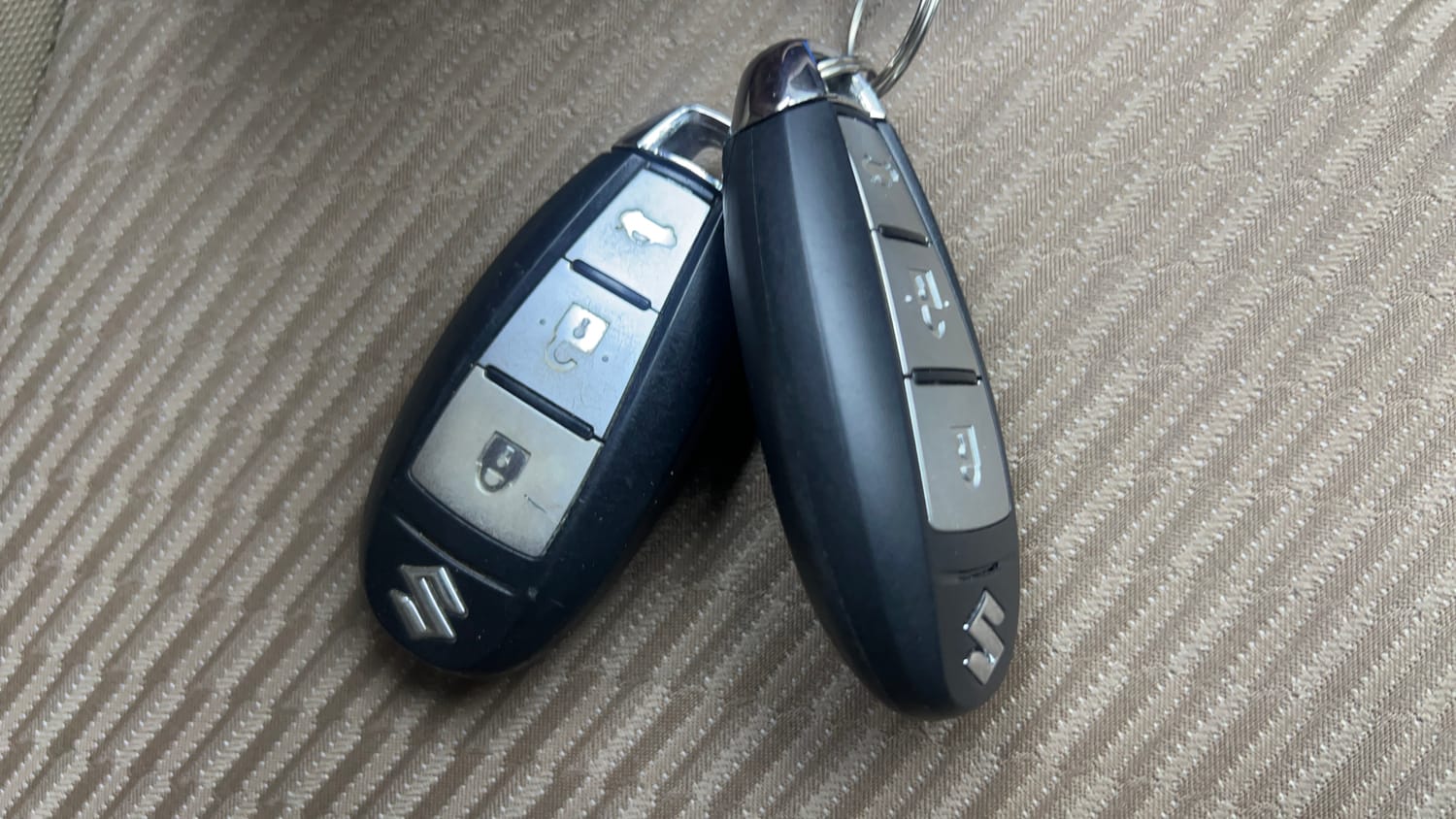 Used 2022 Maruti Suzuki Ciaz Zeta 1.5 AT Petrol Automatic extra CAR KEY VIEW