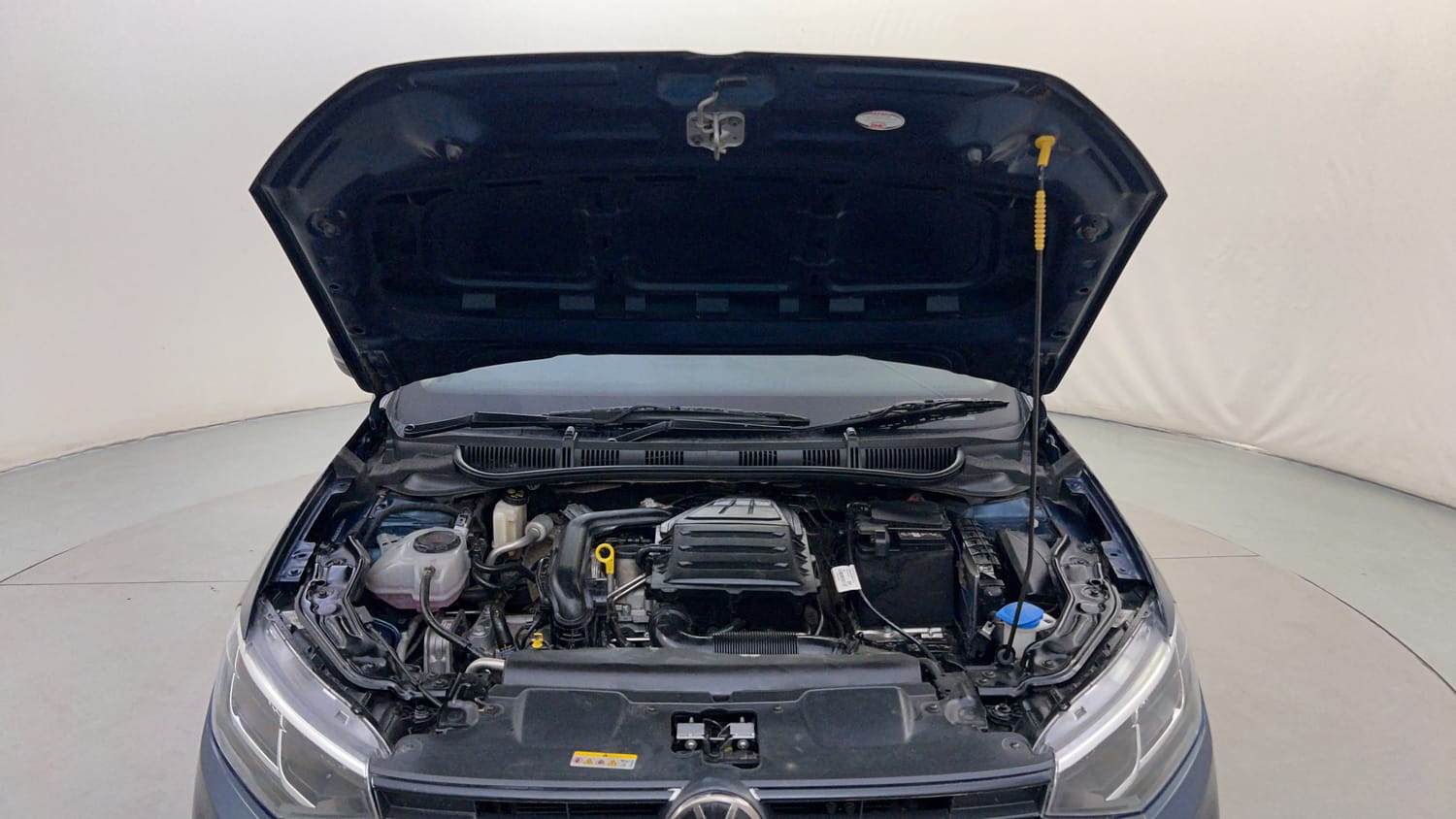 Used 2024 Volkswagen Virtus Comfortline 1.0 TSI MT Petrol Manual engine ENGINE & BONNET OPEN FRONT VIEW