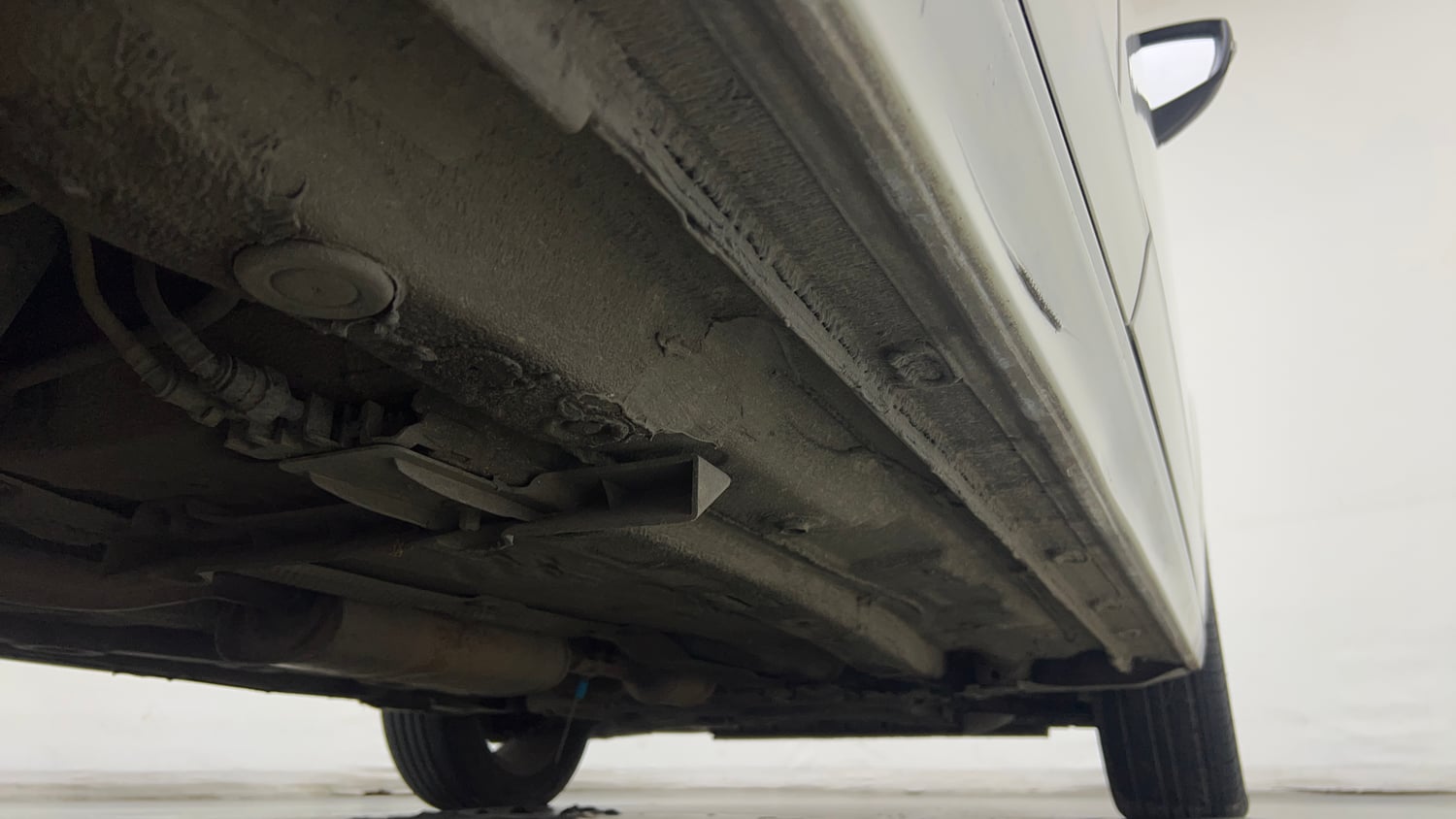 Used 2022 Skoda Slavia Style 1.0L TSI AT Petrol Automatic extra REAR RIGHT UNDERBODY VIEW