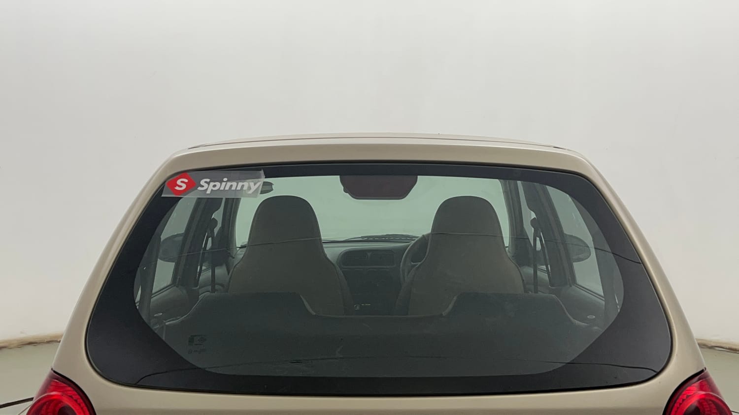 Used 2013 Maruti Suzuki Alto K10 LXi Petrol Manual exterior BACK WINDSHIELD VIEW