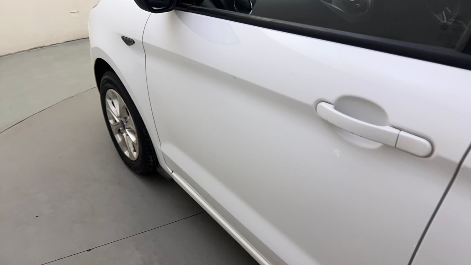 Used 2017 Ford Figo Titanium 1.5 Ti-VCT AT Petrol Automatic dents MINOR SCRATCH