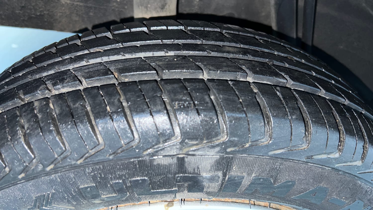 Used 2018 Renault Kwid RXE Petrol Manual tyres RIGHT REAR TYRE TREAD VIEW