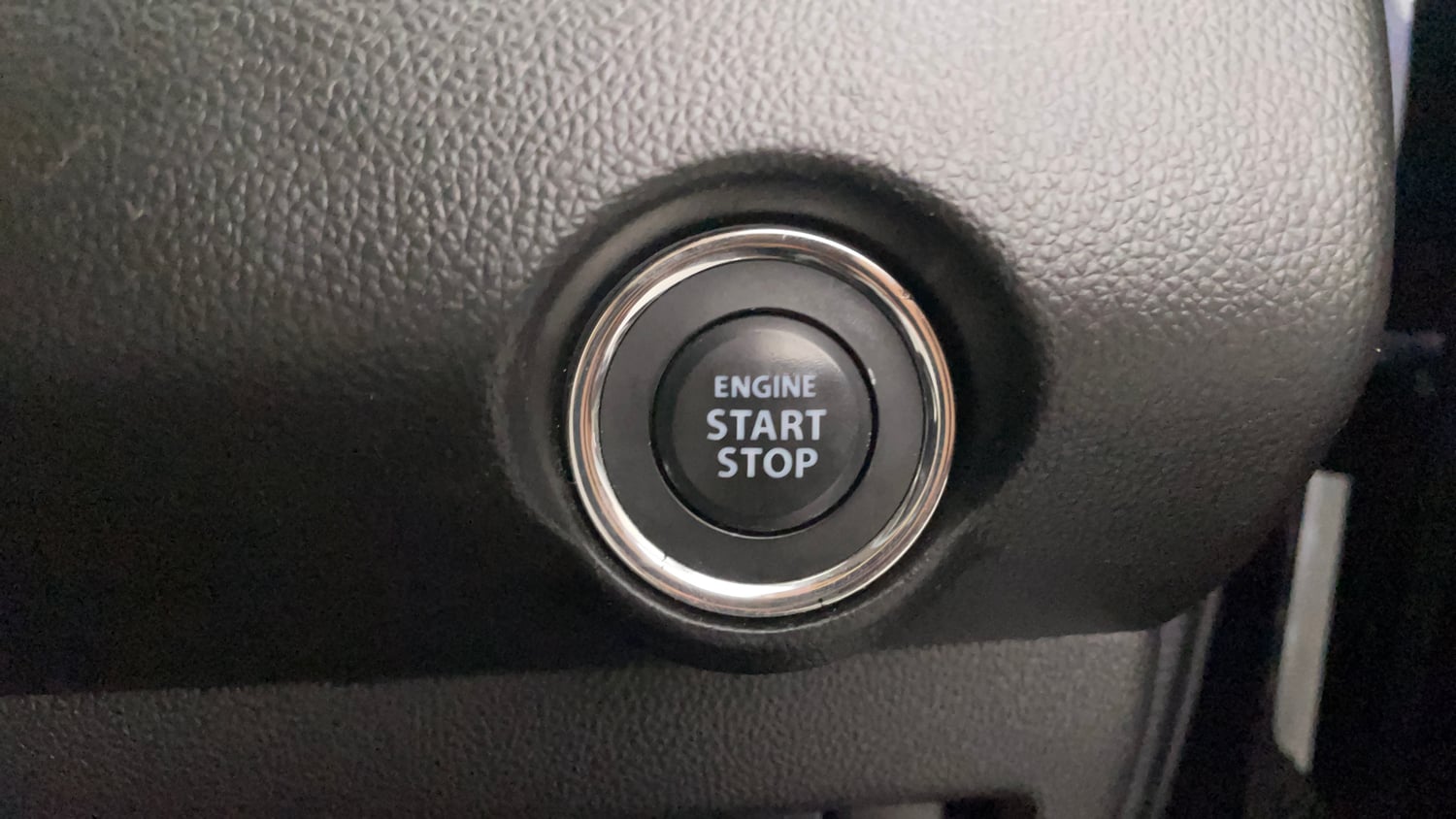 Used 2021 Maruti Suzuki Swift ZXi Petrol Manual top_features Keyless start