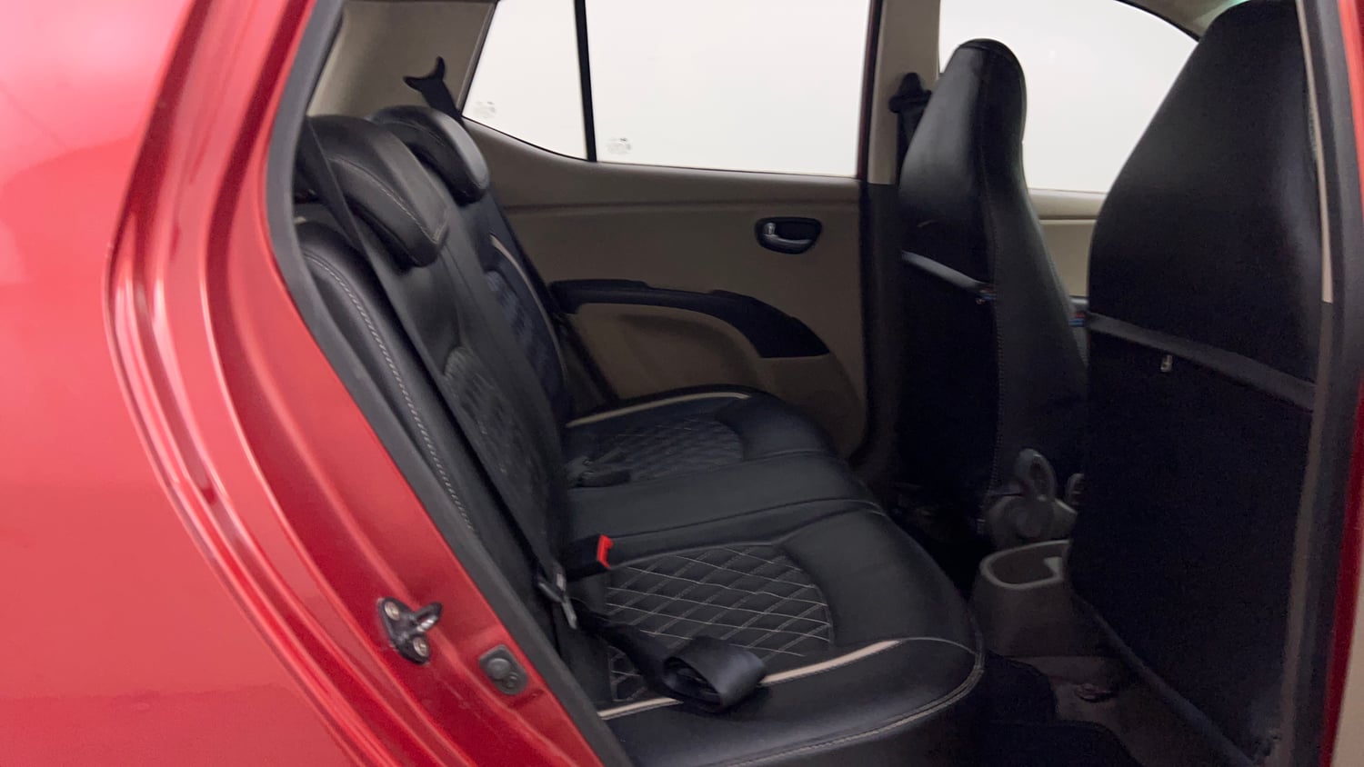 Used 2013 Hyundai i10 Sportz 1.2 AT Kappa2 Petrol Automatic interior RIGHT SIDE REAR DOOR CABIN VIEW