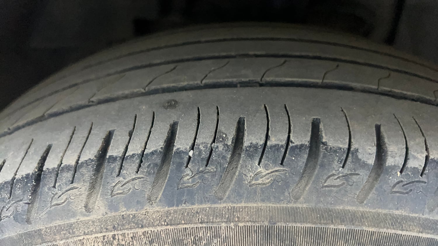 Used 2018 Tata Nexon XZA Plus Diesel Diesel Automatic tyres LEFT FRONT TYRE TREAD VIEW