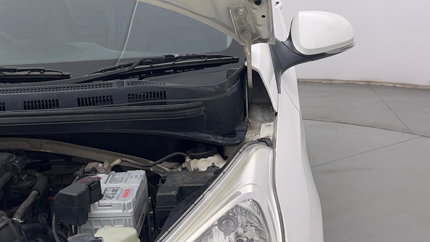Used 2018 Hyundai Grand i10 Sportz 1.2 Kappa VTVT Petrol Manual engine ENGINE LEFT SIDE HINGE & APRON VIEW