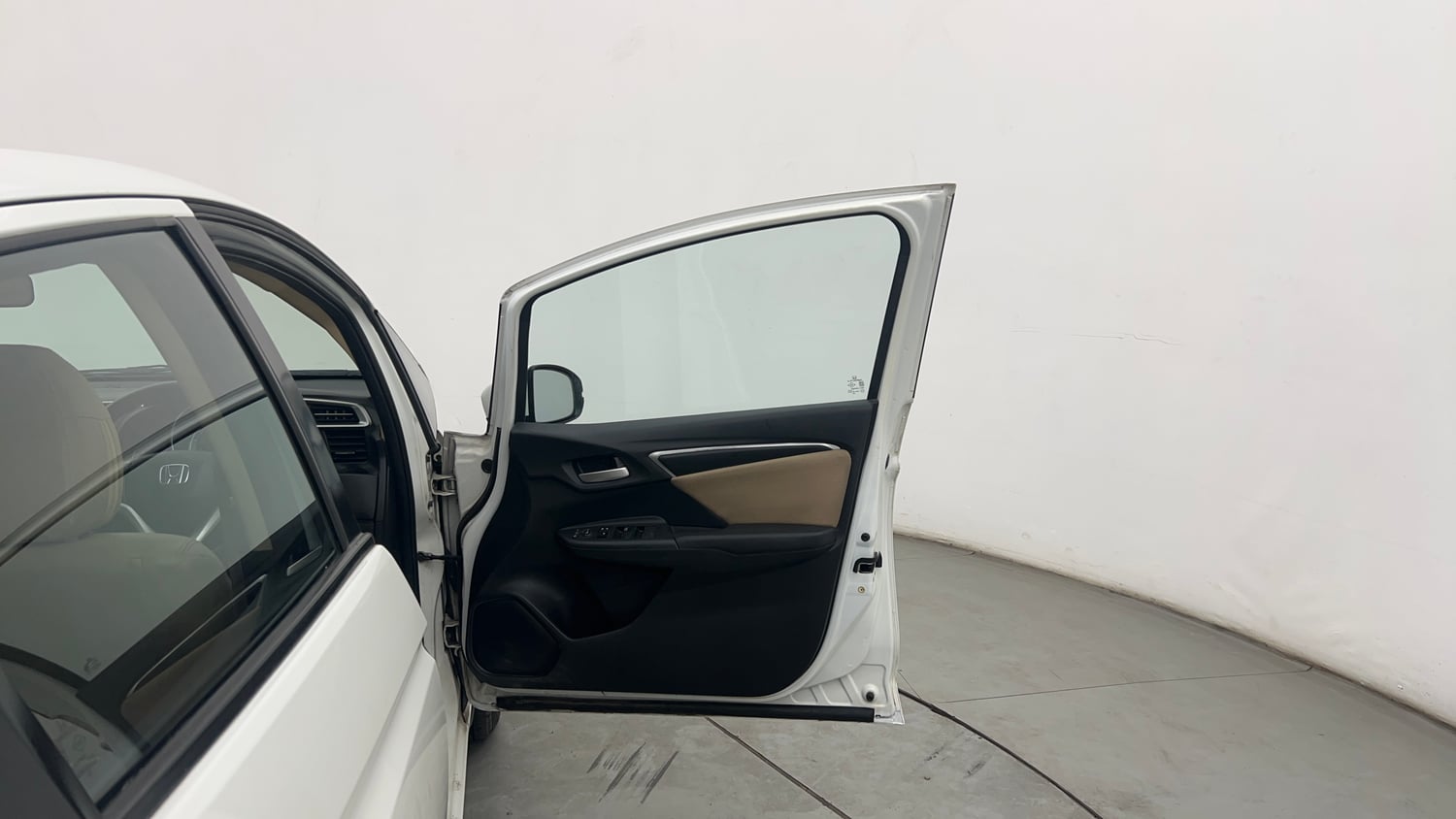Used 2020 Honda Jazz ZX Petrol Manual interior RIGHT FRONT DOOR OPEN VIEW