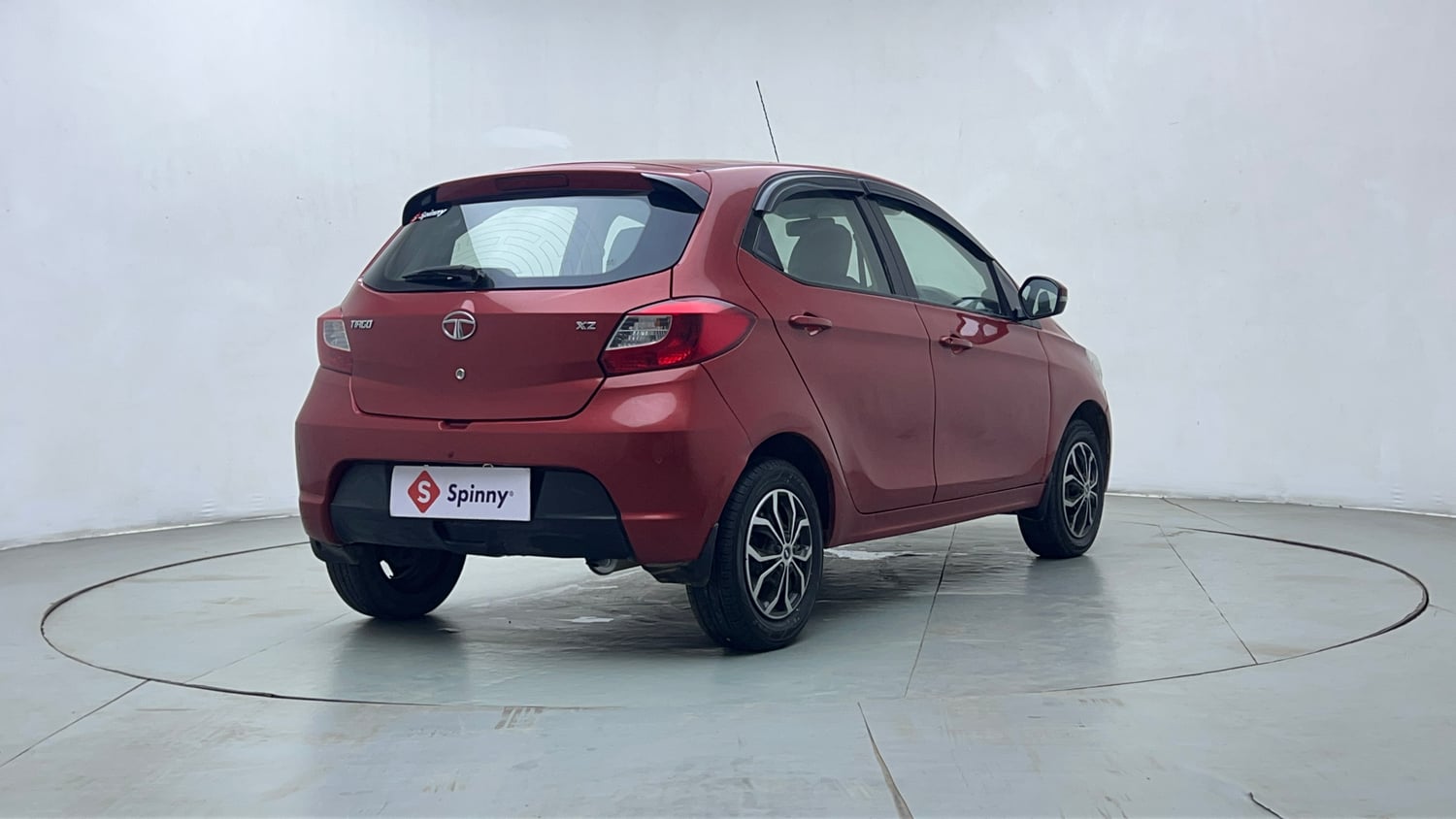 Used 2019 Tata Tiago Revotron XZ w/o Alloy Petrol Manual exterior RIGHT REAR CORNER VIEW