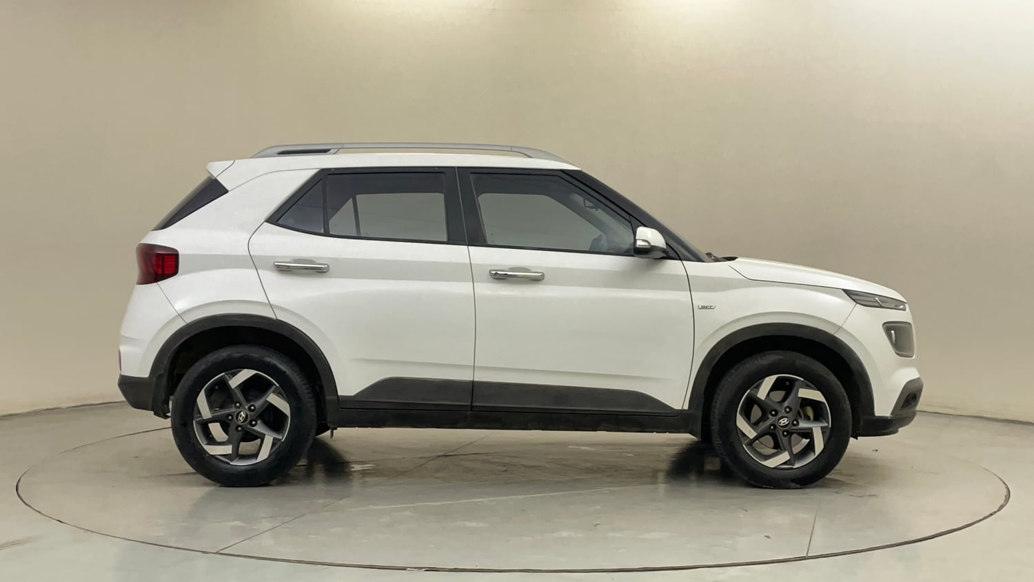 Used 2019 Hyundai Venue SX Plus 1.0 Turbo DCT Petrol Automatic exterior RIGHT SIDE VIEW