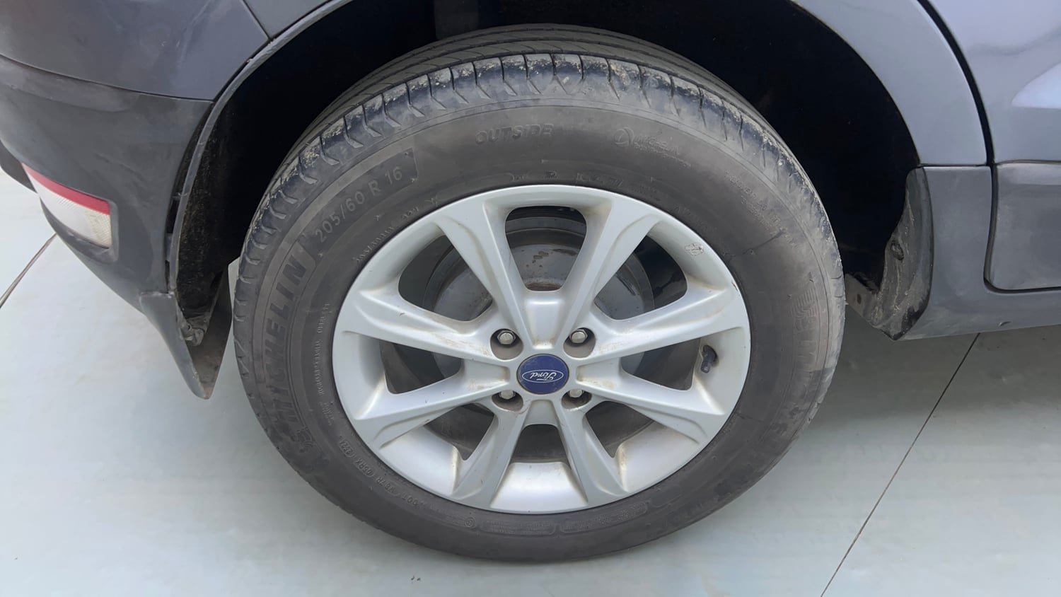 Used 2020 Ford EcoSport Titanium 1.5L TDCi Diesel Manual tyres RIGHT REAR TYRE RIM VIEW