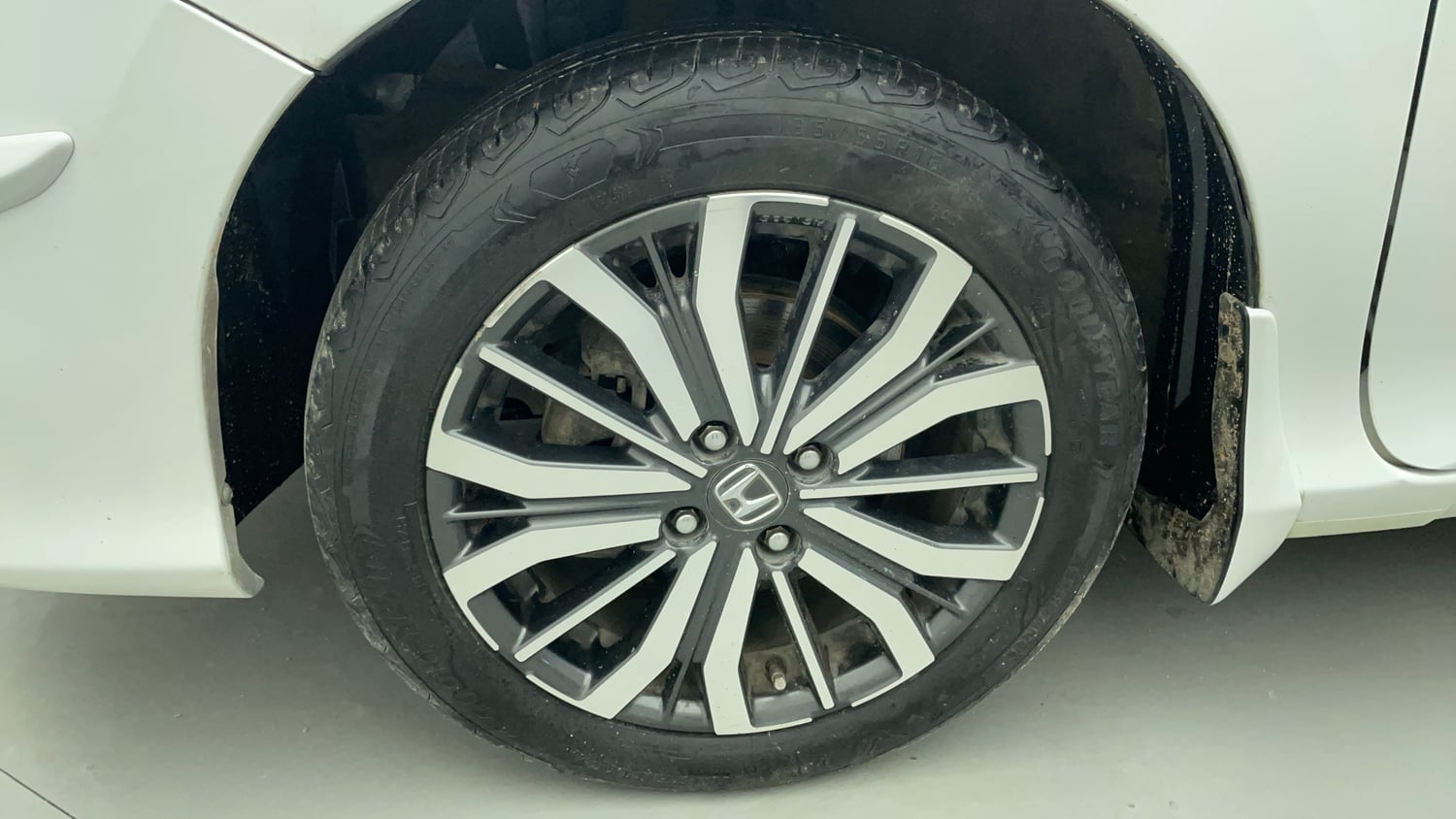 Used 2019 Honda City ZX Petrol Petrol Manual tyres LEFT FRONT TYRE RIM VIEW