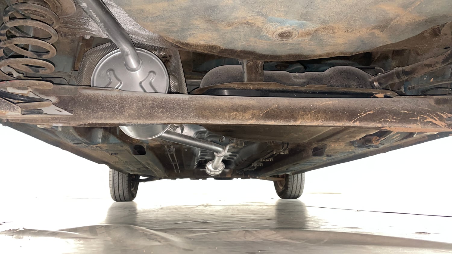 Used 2021 Renault Kwid CLIMBER 1.0 AMT Opt Petrol Automatic extra REAR UNDERBODY VIEW (TAKEN FROM REAR)