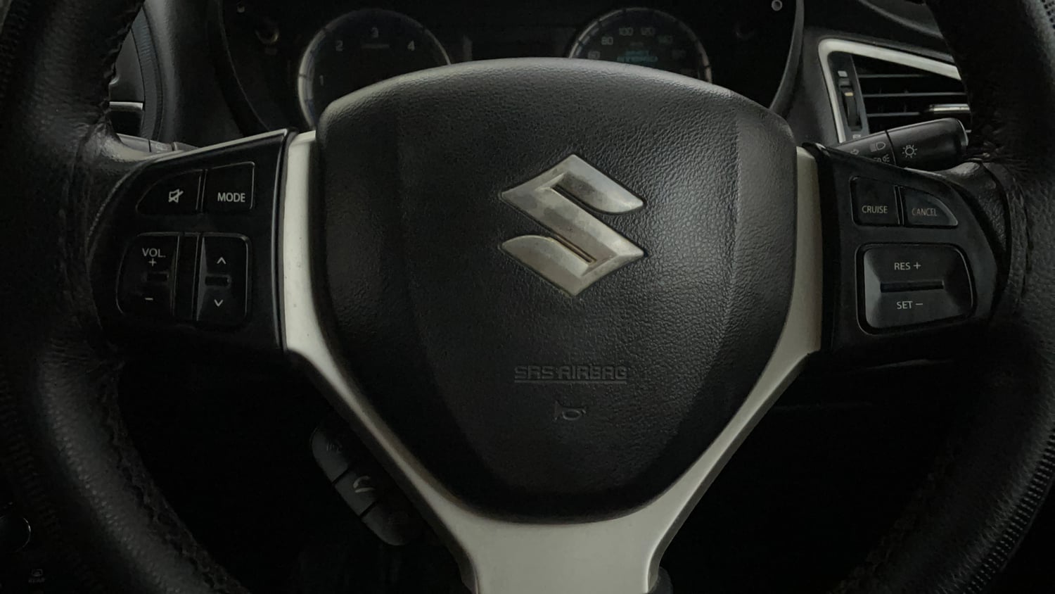 Used 2018 Maruti Suzuki S-Cross Zeta 1.3 Diesel Manual top_features Airbags