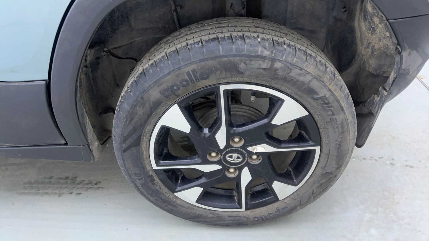 Used 2023 Tata Punch Creative IRA AMT Dual Tone Petrol Automatic tyres LEFT REAR TYRE RIM VIEW