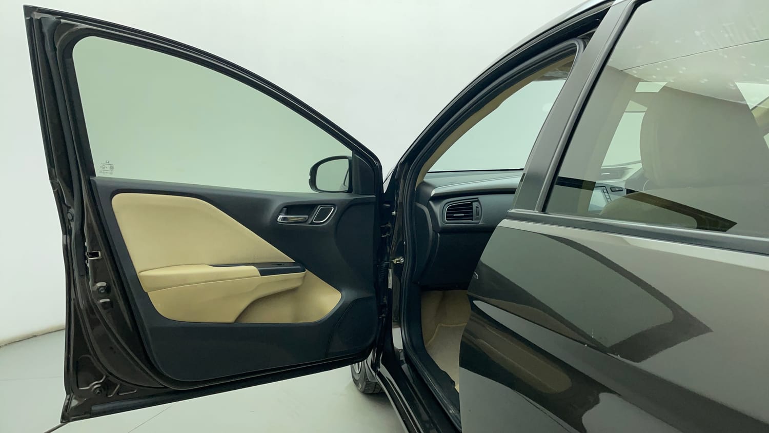 Used 2022 Honda City 4th Generation V Petrol Petrol Manual interior LEFT FRONT DOOR OPEN VIEW