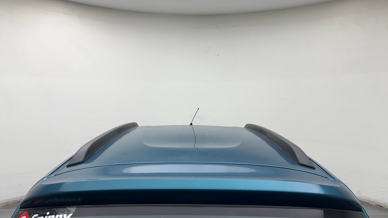 Used 2022 Renault Kwid RXT 1.0 AMT (O) Petrol Automatic exterior EXTERIOR ROOF VIEW