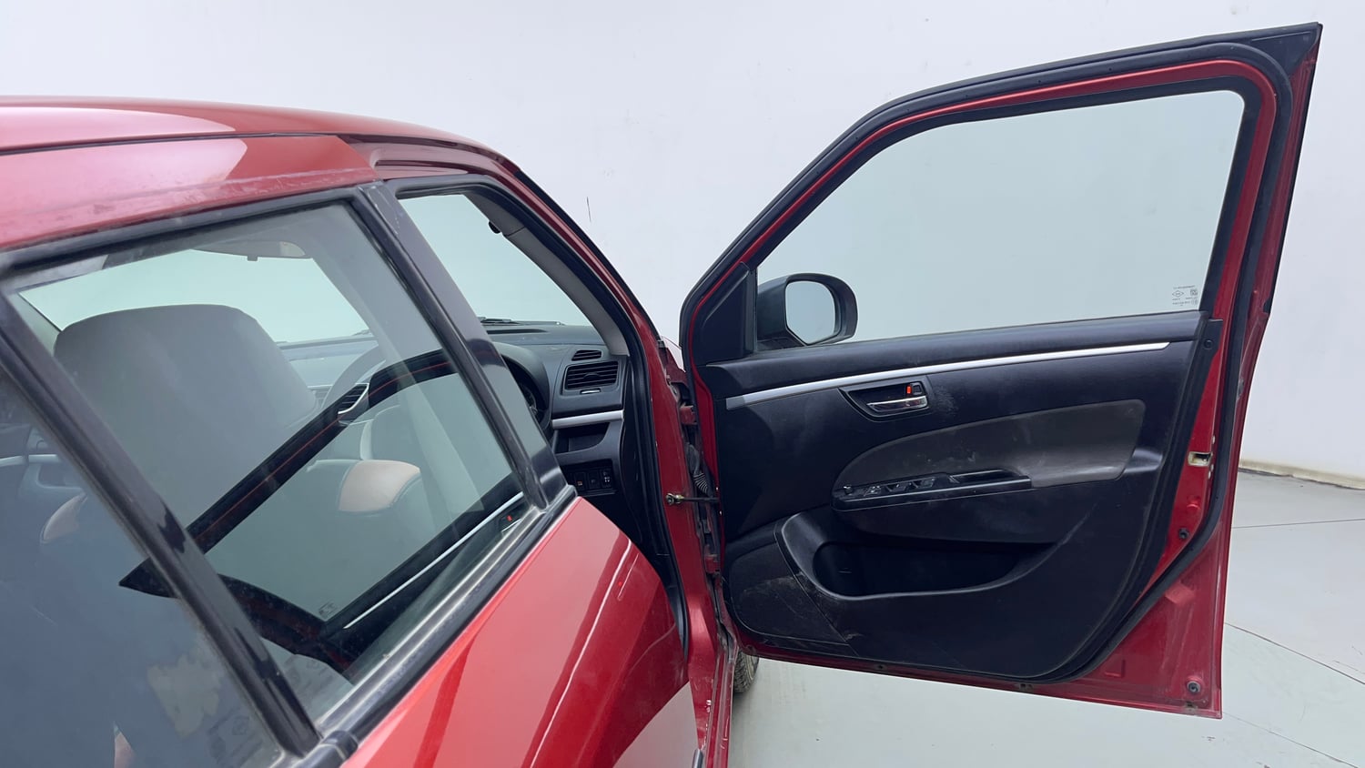 Used 2011 Maruti Suzuki Swift VXi Petrol Manual interior RIGHT FRONT DOOR OPEN VIEW