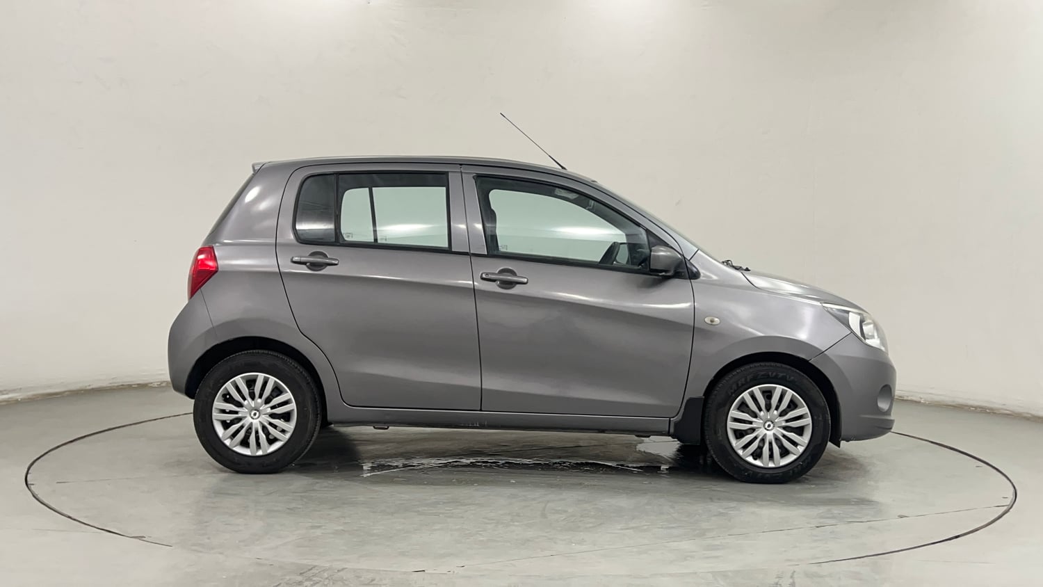 Used 2015 Maruti Suzuki Celerio VXi AMT Petrol Automatic exterior RIGHT SIDE VIEW