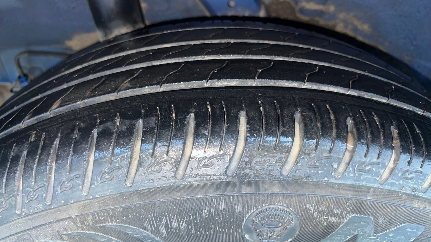 Used 2022 Hyundai Venue N-Line N6 DCT Dual Tone Petrol Automatic tyres RIGHT REAR TYRE TREAD VIEW