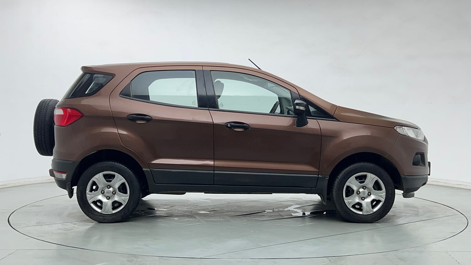 Used 2016 Ford EcoSport Ambiente 1.5L Ti-VCT Petrol Manual exterior RIGHT SIDE VIEW