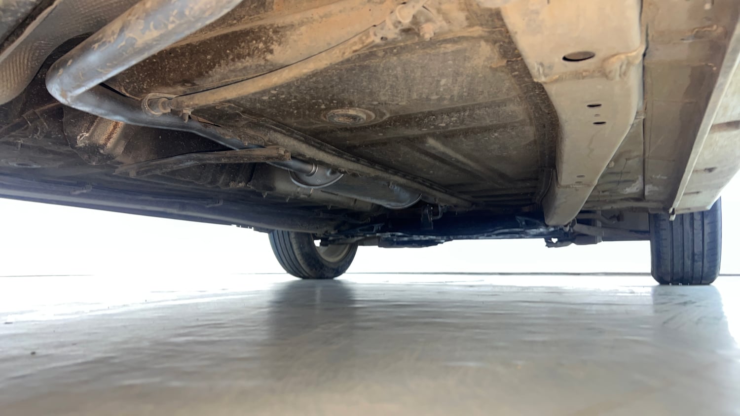 Used 2019 Maruti Suzuki Baleno Zeta Petrol Manual extra REAR RIGHT UNDERBODY VIEW
