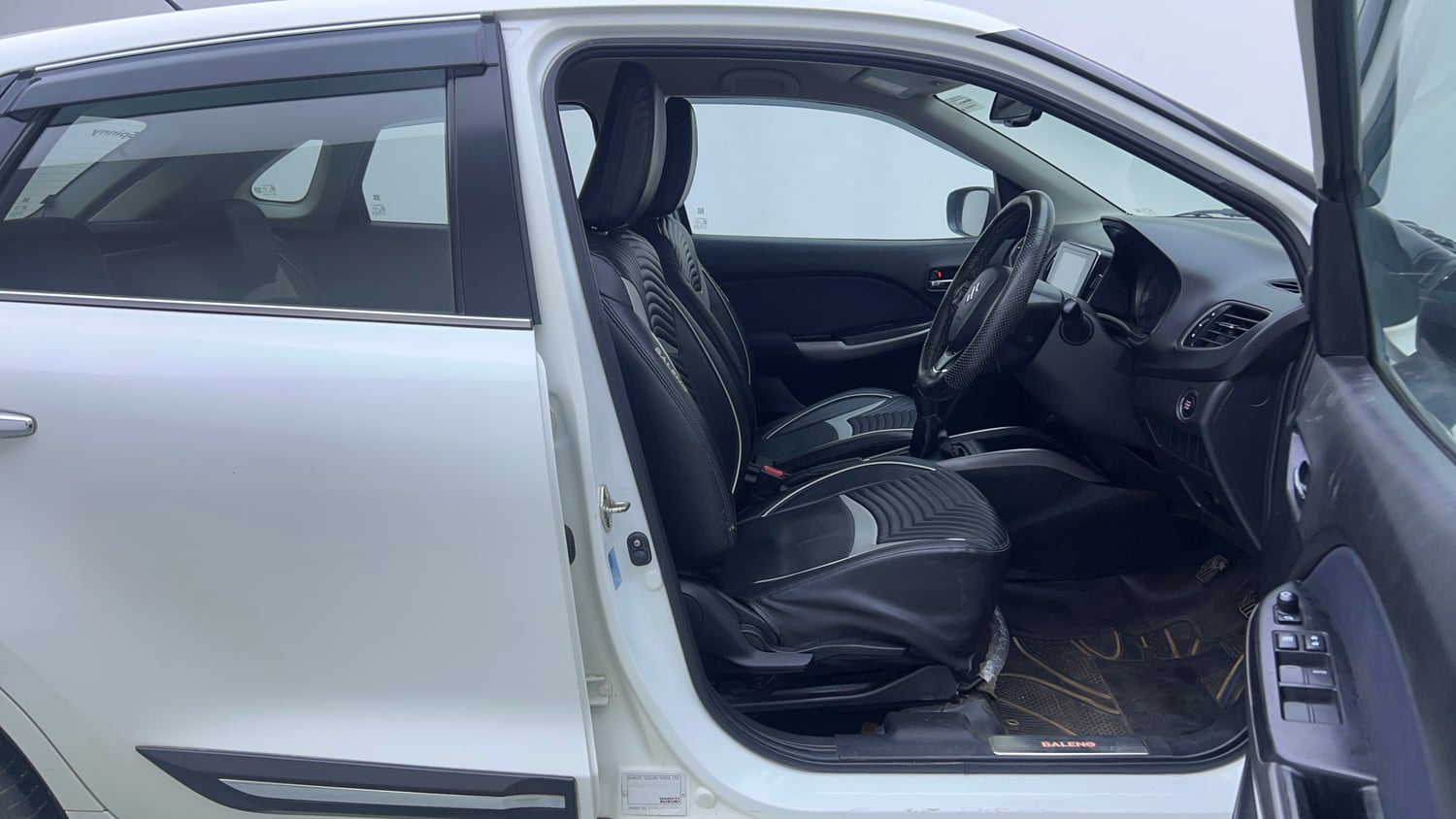 Used 2019 Maruti Suzuki Baleno Zeta Petrol Manual interior RIGHT SIDE FRONT DOOR CABIN VIEW
