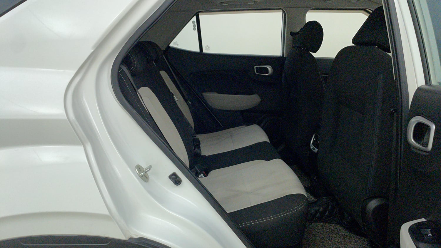 Used 2023 Hyundai Venue SX 1.5 CRDi Diesel Manual interior RIGHT SIDE REAR DOOR CABIN VIEW