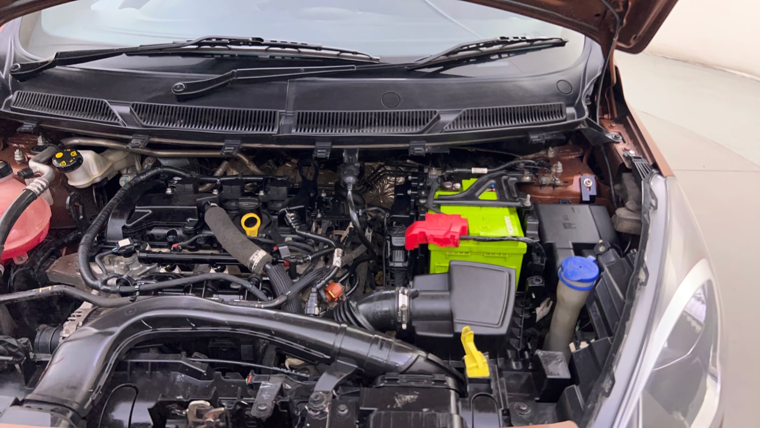 Used 2018 Ford Freestyle Trend 1.2 Ti-VCT Petrol Manual engine ENGINE LEFT SIDE HINGE & APRON VIEW