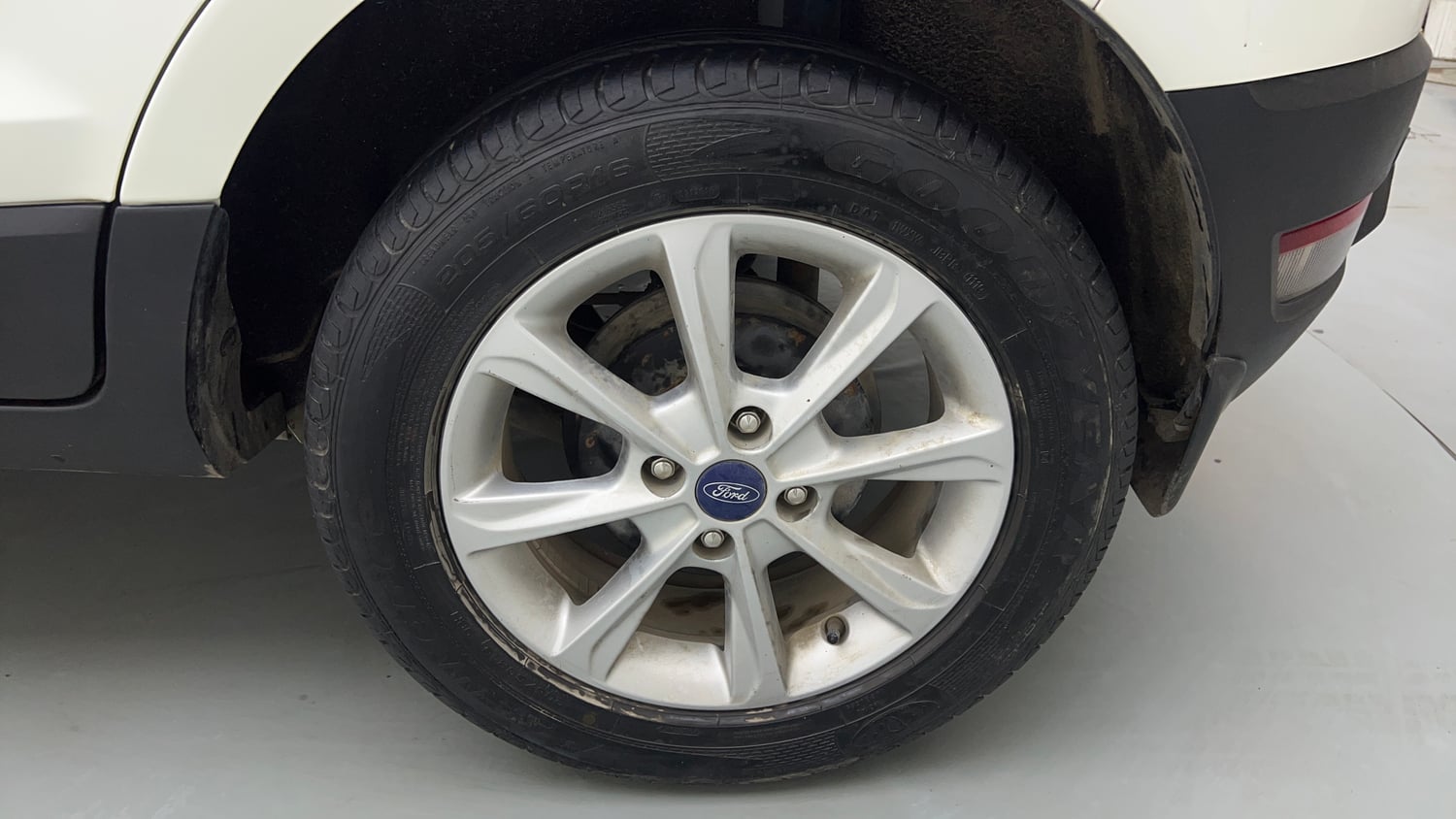 Used 2019 Ford EcoSport Titanium 1.5L Ti-VCT Petrol Manual tyres LEFT REAR TYRE RIM VIEW