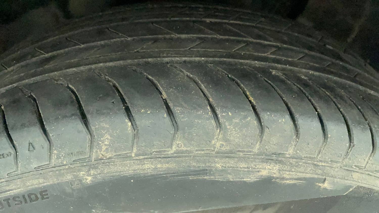 Used 2023 Skoda Kushaq Ambition 1.0L TSI MT Petrol Manual tyres LEFT FRONT TYRE TREAD VIEW