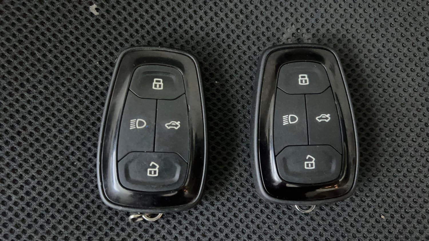Used 2023 Tata Punch Creative IRA AMT Dual Tone Petrol Automatic extra CAR KEY VIEW