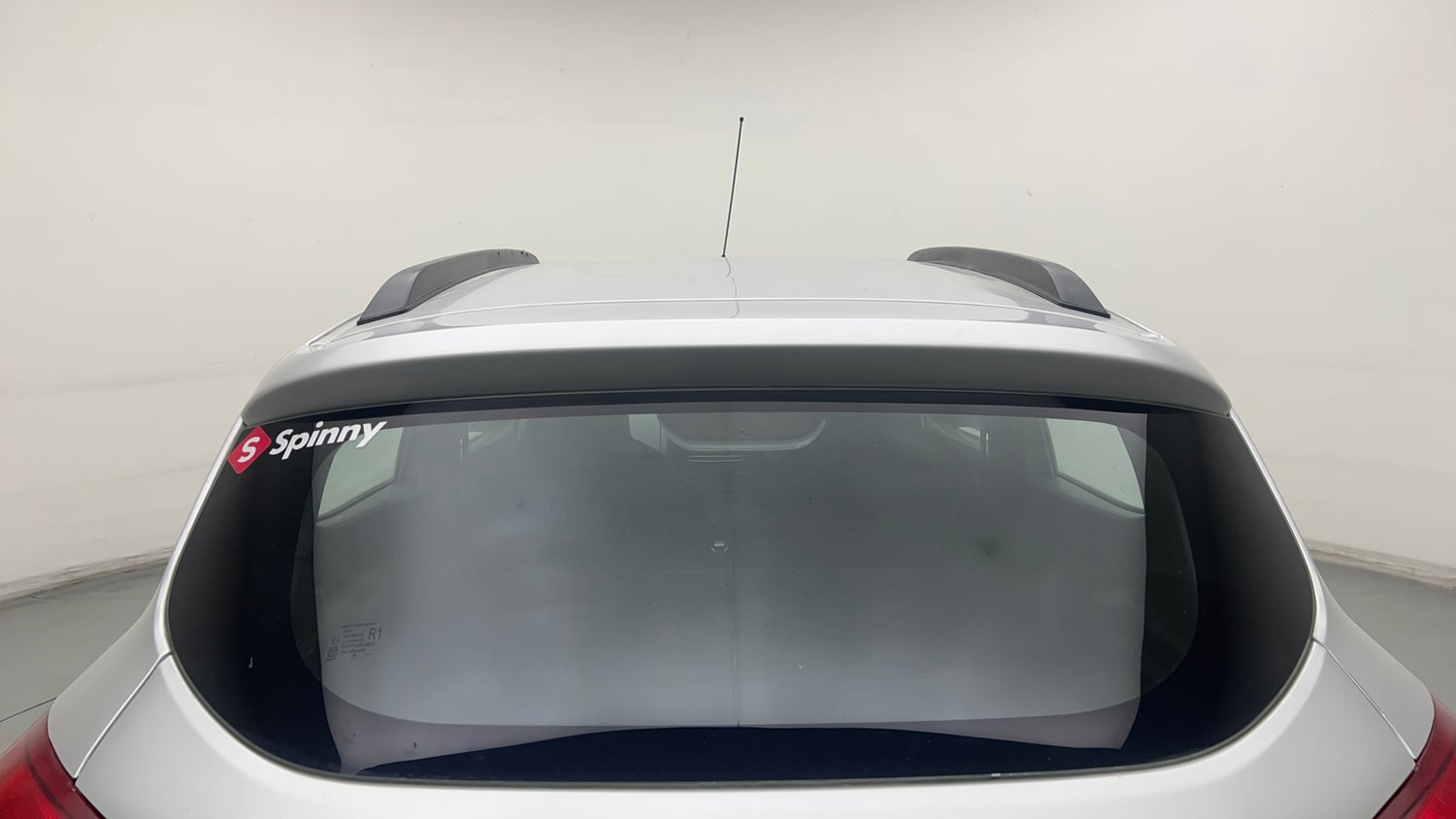 Used 2018 Renault Kwid RXT Opt Petrol Manual exterior BACK WINDSHIELD VIEW