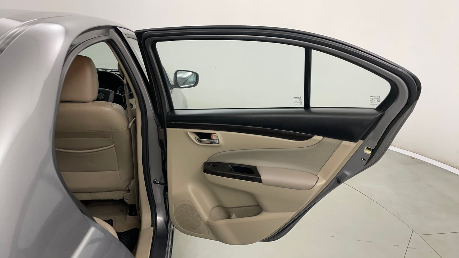 Used 2017 Maruti Suzuki Ciaz Alpha 1.4 MT Petrol Manual interior RIGHT REAR DOOR OPEN VIEW
