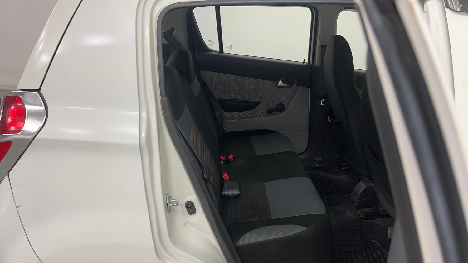 Used 2016 Maruti Suzuki Alto 800 VXi Petrol Manual interior RIGHT SIDE REAR DOOR CABIN VIEW