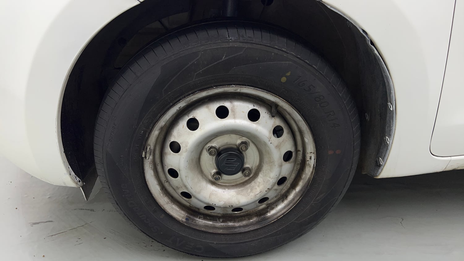 Used 2023 Maruti Suzuki Swift LXi Petrol Manual tyres LEFT FRONT TYRE RIM VIEW