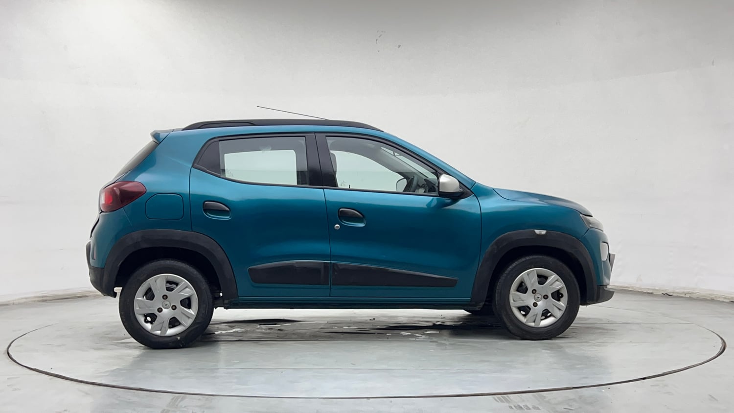Used 2022 Renault Kwid RXT 1.0 AMT (O) Petrol Automatic exterior RIGHT SIDE VIEW